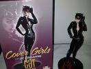 Cover Girls of the DC Universe Catwoman statue DC Direct DC Comics